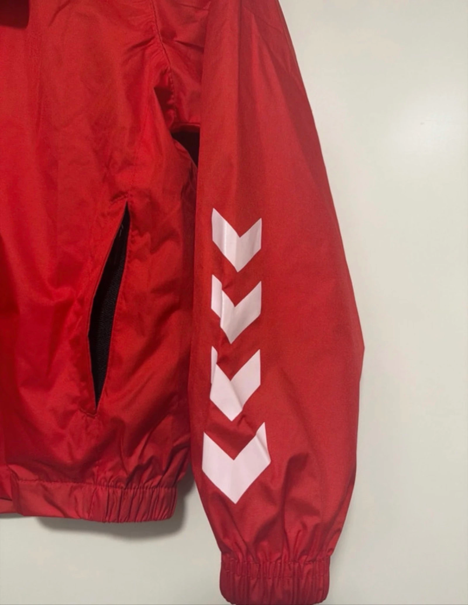 Hummel Jacket Red Size 116 with Removable Hood – photo 4